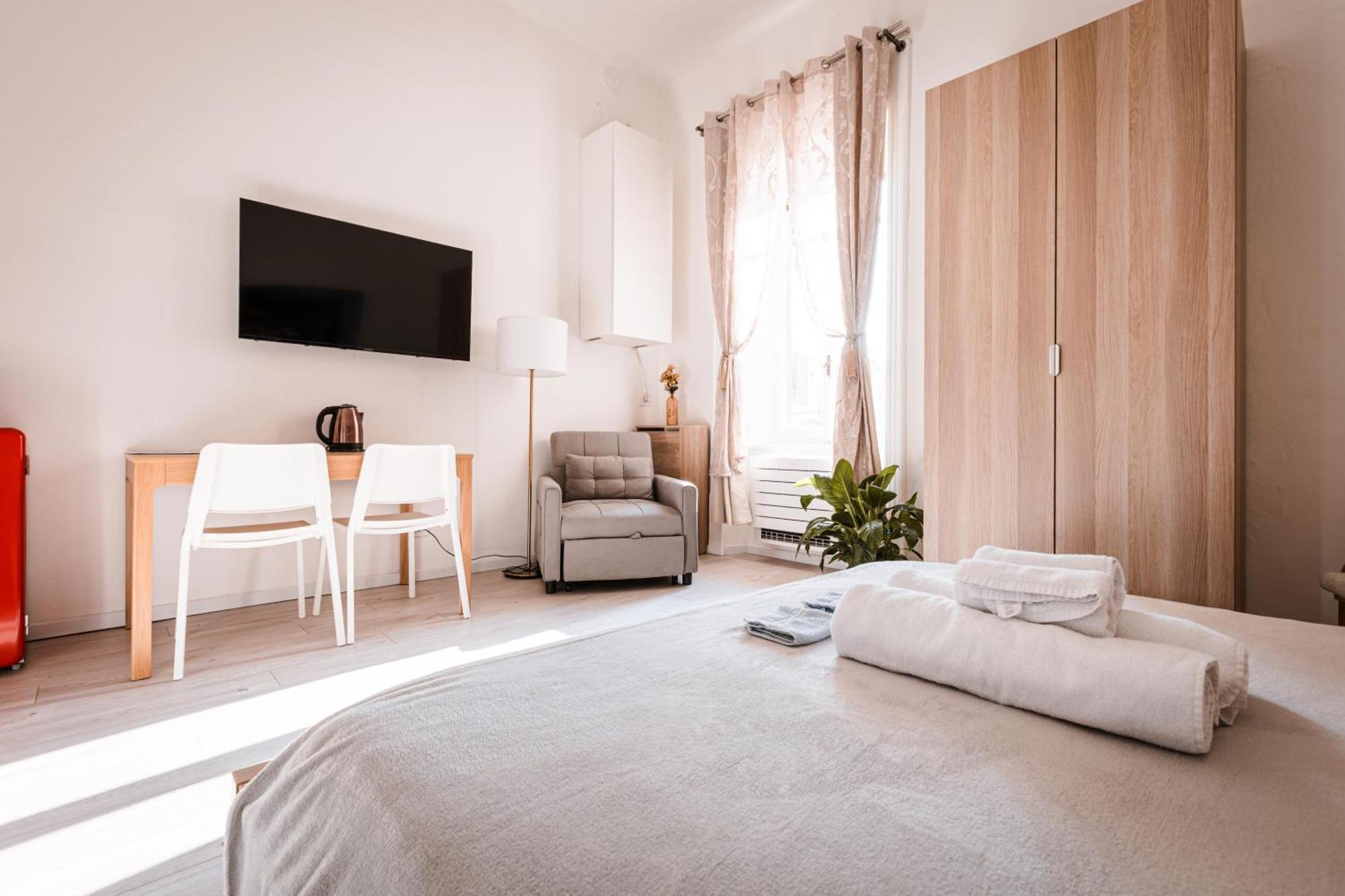 5Min From Citta Alta Chic Bergamo City Apartment Exterior foto